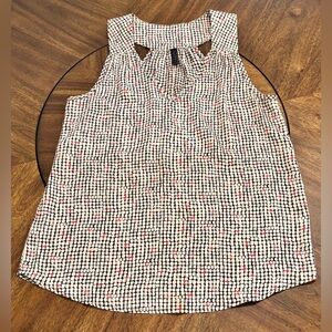 Everly Sleeveless Blouse